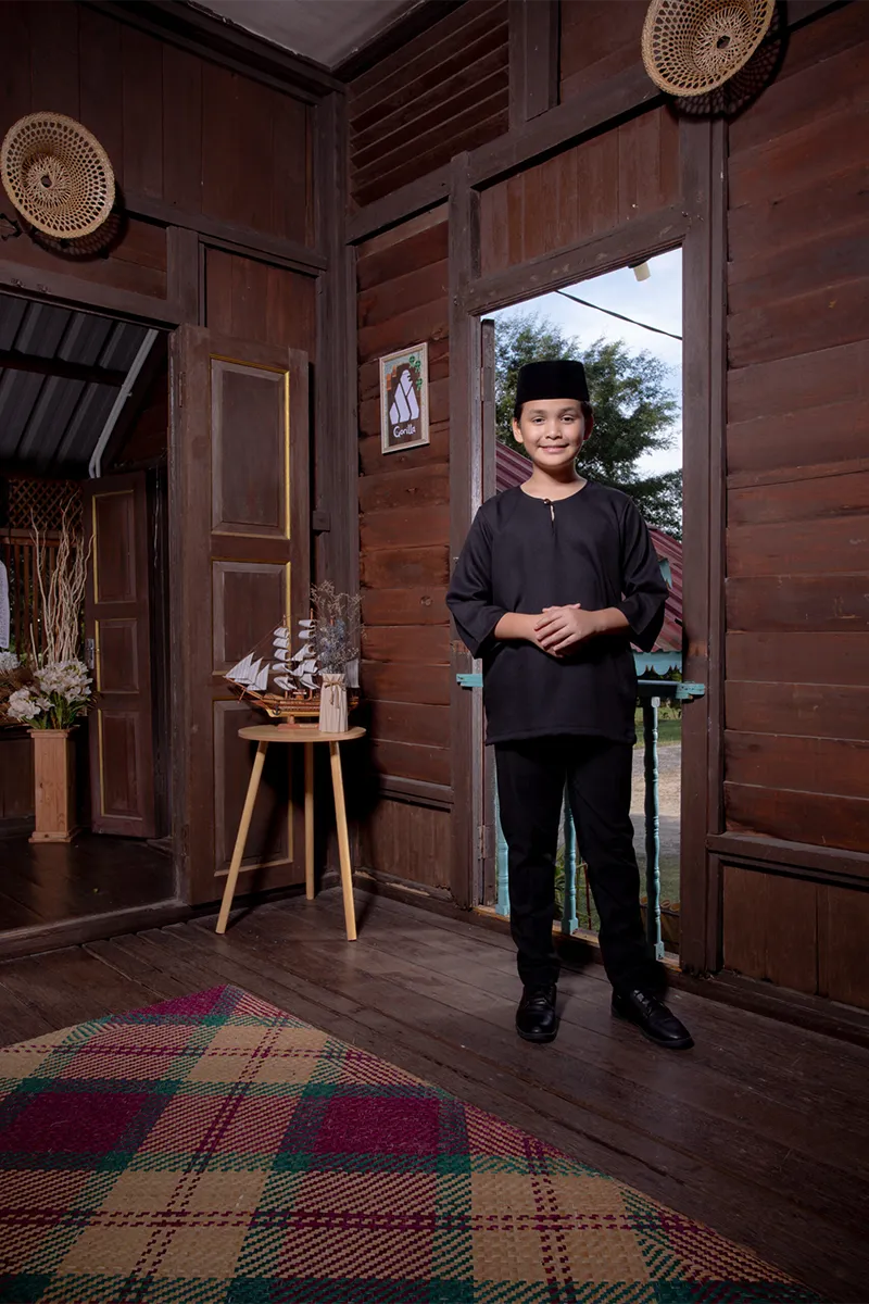 Black Kids 1 Kids Size - Black - Image 1